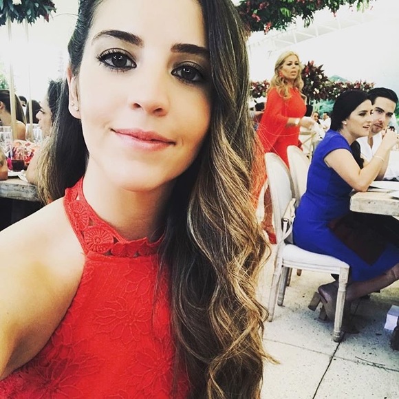 Meet your Posher, Tania - Picture 1 of 1